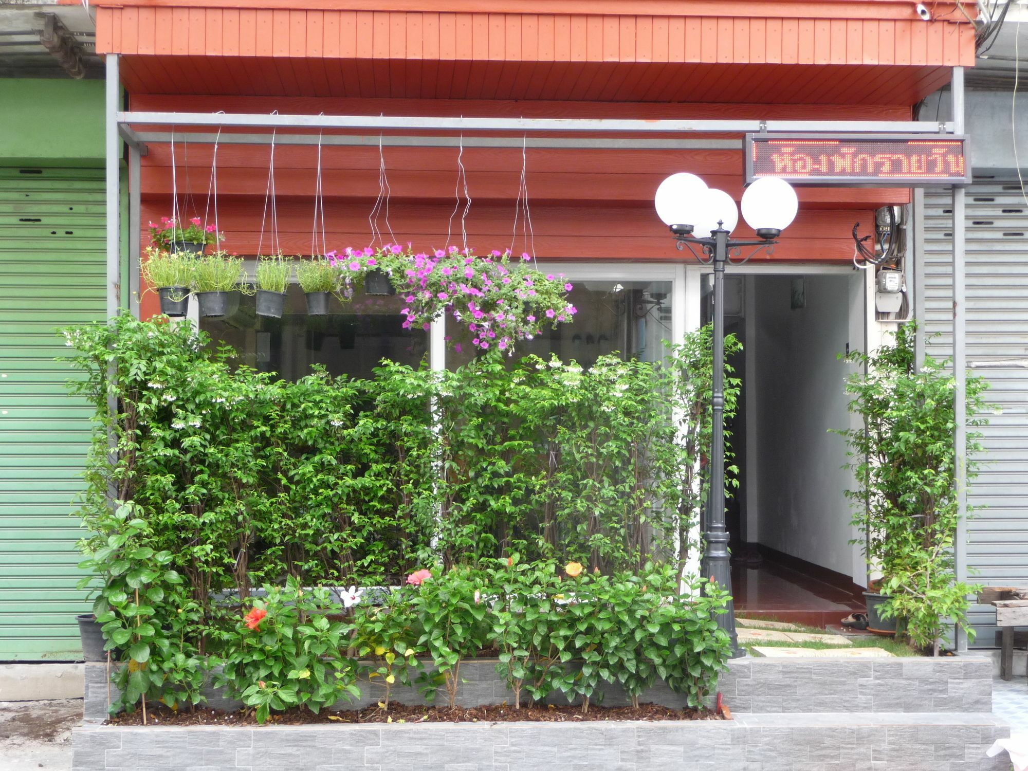 Room For You Bangkok Exterior photo
